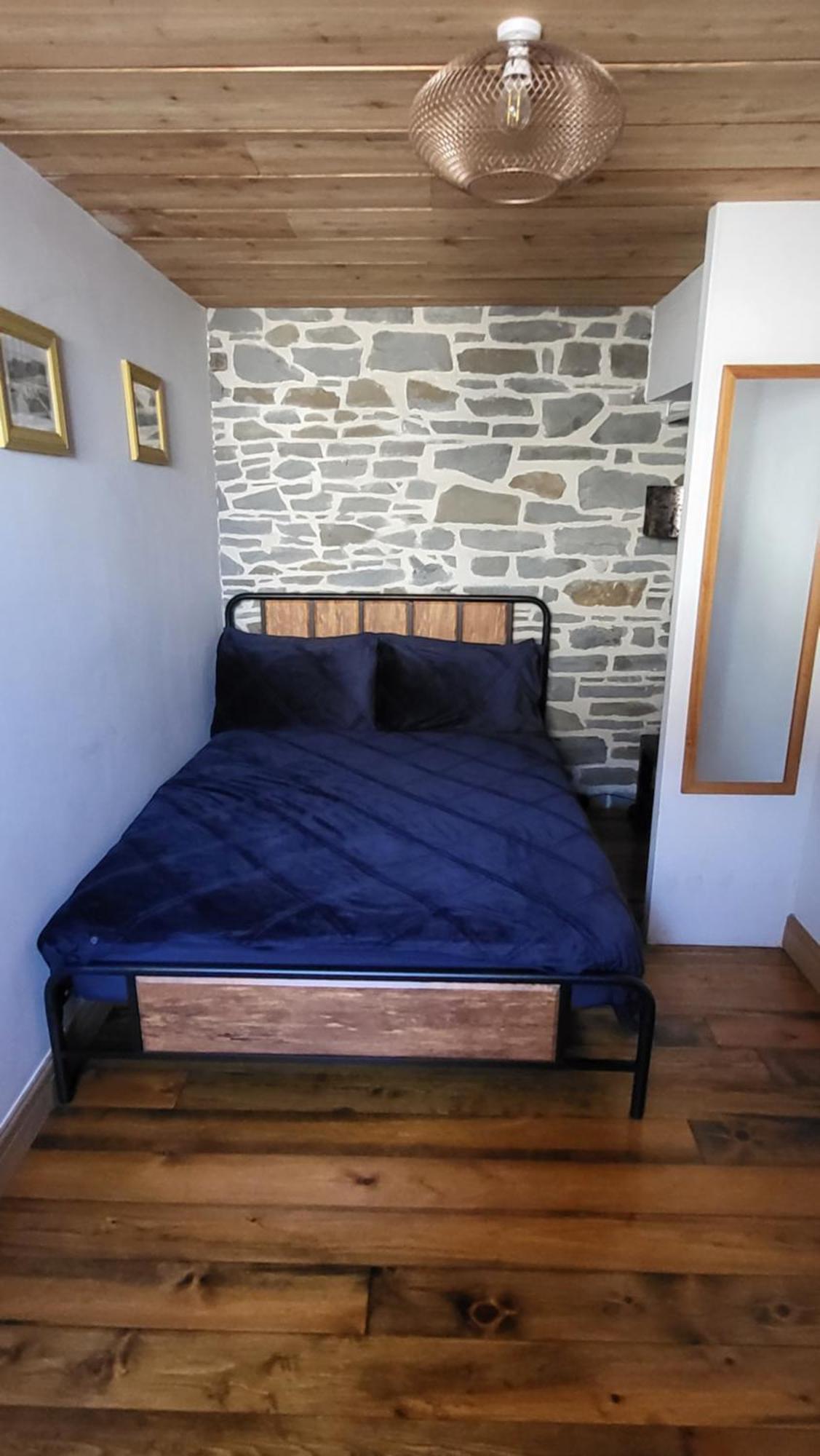 Ty Taf 2 Bed Cottage With Deck & Easy Transport Links Cardiff Exteriér fotografie
